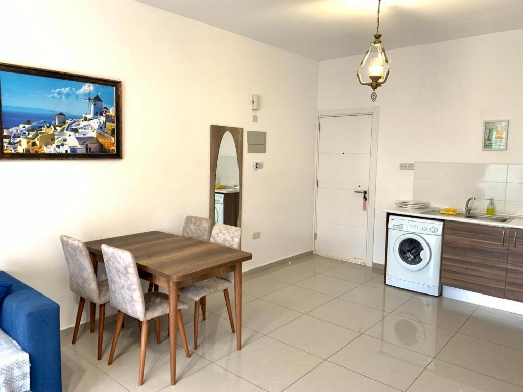 Beautiful & Quiet Two-Bedroom Apartment With Private Garden Lukomorye C1 Kyrenia  Bagian luar foto