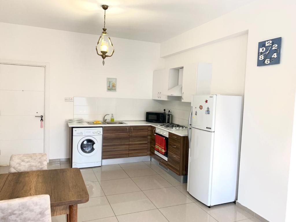 Beautiful & Quiet Two-Bedroom Apartment With Private Garden Lukomorye C1 Kyrenia  Bagian luar foto